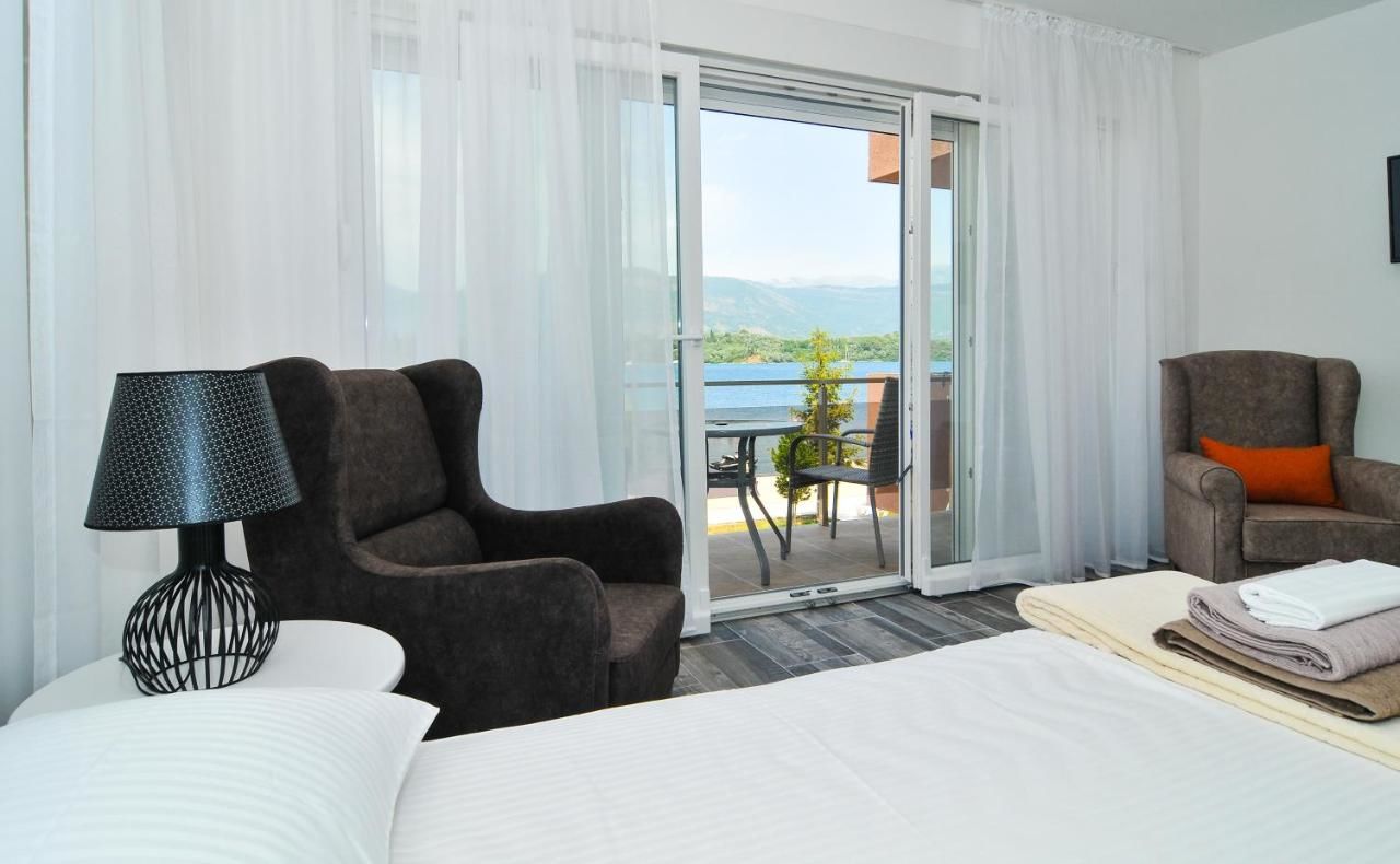 Апартаменты Apartments Edera Тиват-25