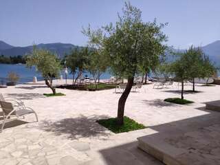 Апартаменты Apartments Edera Тиват Апартаменты с видом на море-14