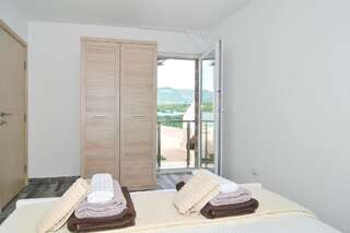 Апартаменты Apartments Edera Тиват Апартаменты с видом на море-17